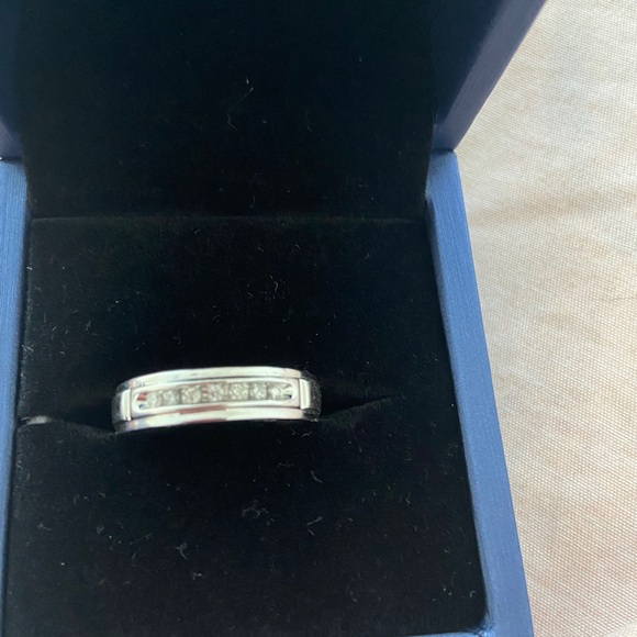 White gold men’s ring - Picture 2 of 3